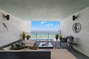 Stunning 2/2 Designer Condo w Coastal Appeal Right on the Gulf!